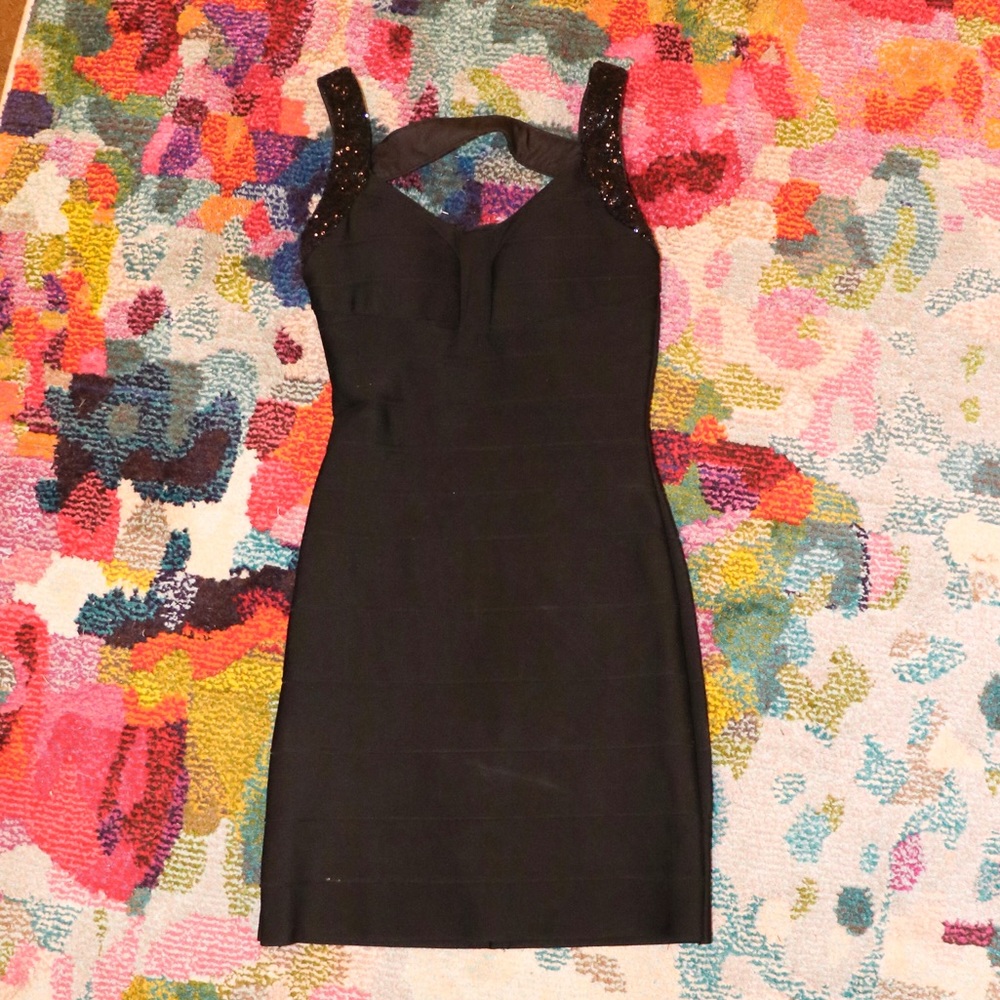 Black Bandage Cocktail Dress with Sequin Back